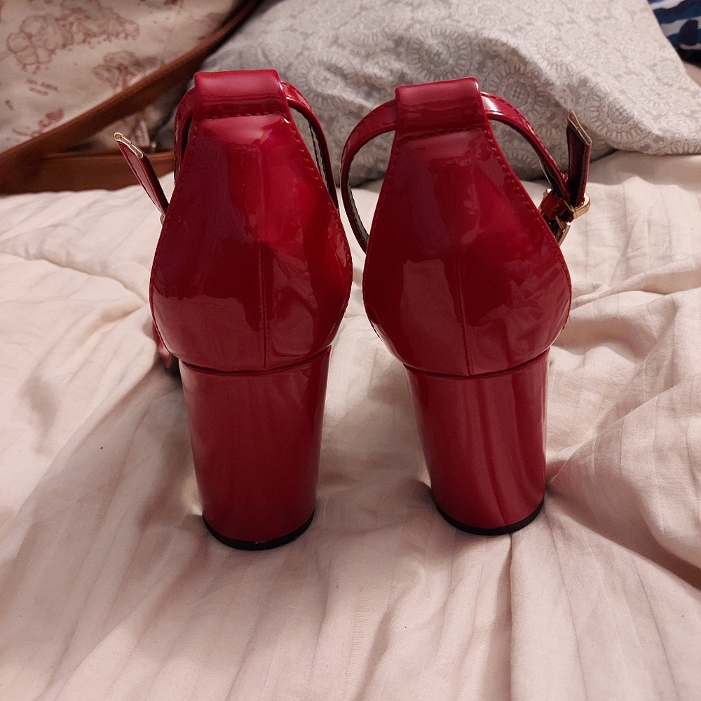 Red Wedges - Picture 2 of 4